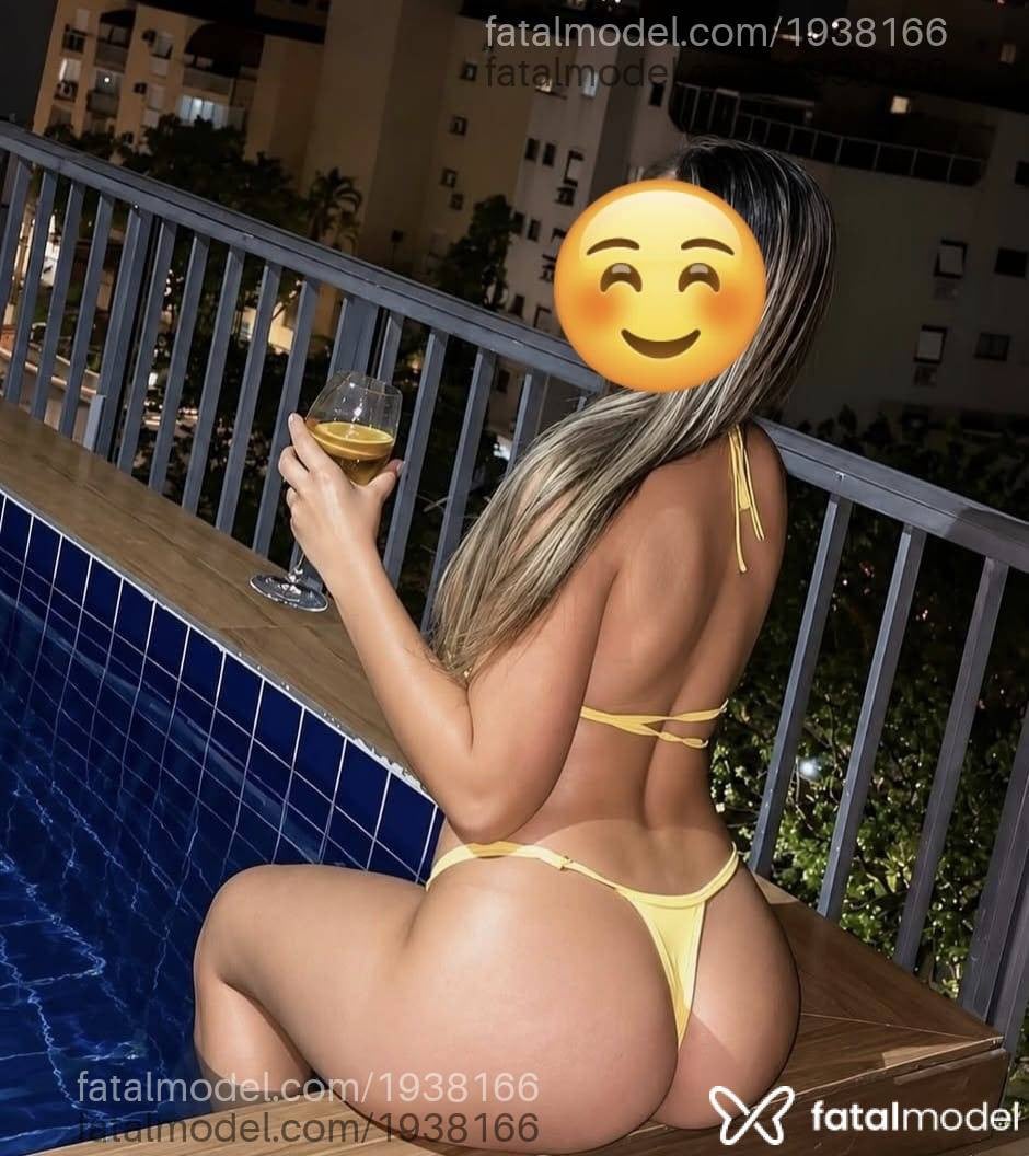 Acompanhante mulher com cabelo castanho de olhos castanhos - Gabriella