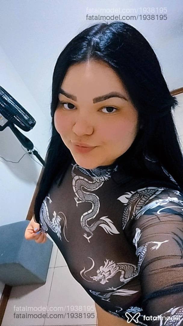 Acompanhante mulher morena (o) de olhos pretos - Gabrielle