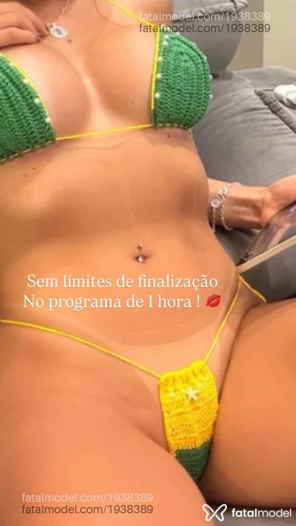 Acompanhante mulher ruiva (o) de olhos castanhos - Mirela