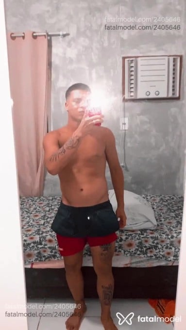 Acompanhante homem morena (o) de olhos castanhos em Serra Acompanhante homem morena (o) de olhos castanhos em Serra - Jotta
