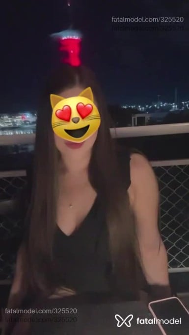 Acompanhante mulher com cabelo castanho de olhos castanhos - Fernanda