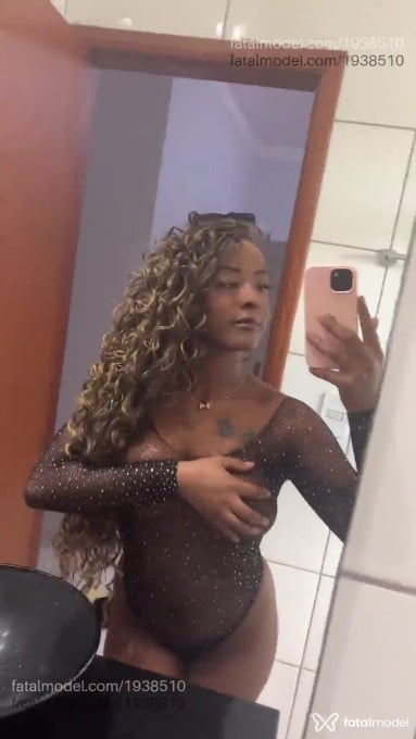 Acompanhante mulher morena (o) de olhos castanhos em Xangri-Lá - Alana Moraes