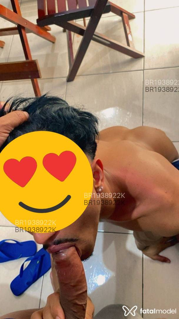 Acompanhante homem morena (o) de olhos castanhos em Virtual - John John