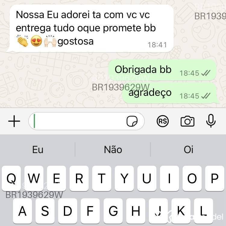 Acompanhante mulher loira (o) de olhos pretos - Safira