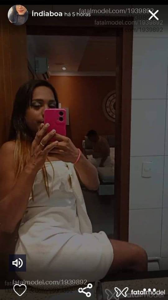 Acompanhante mulher trans com cabelo castanho de olhos pretos em Marabá - Índiaboa