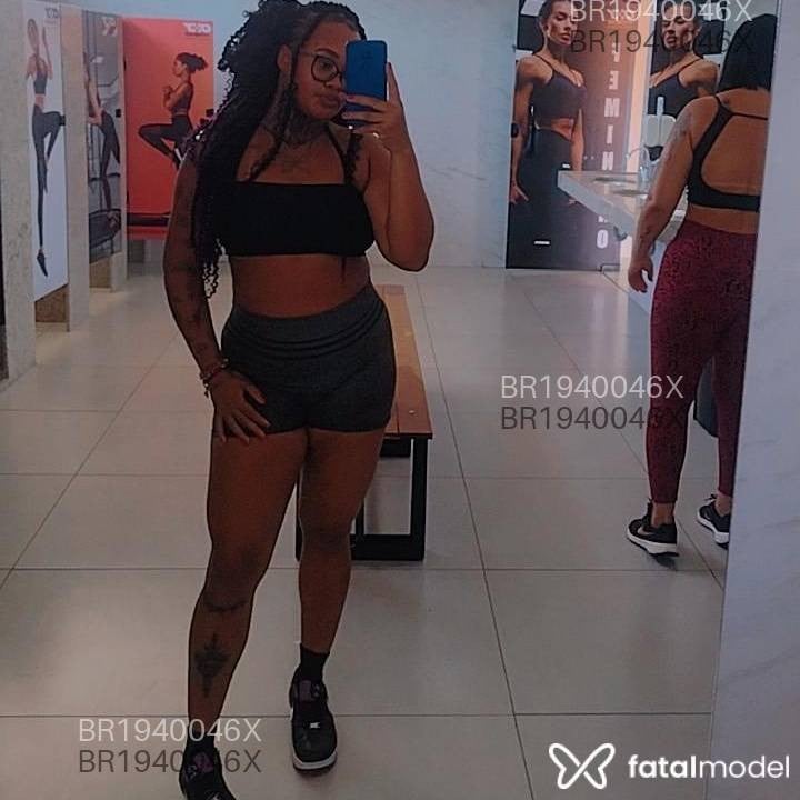 Acompanhante mulher com cabelo castanho de olhos castanhos em Duque de Caxias - Mel Souza