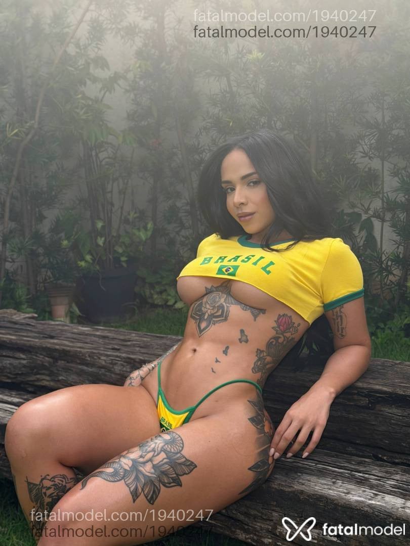 Acompanhante mulher morena (o) de olhos castanhos - Gabriella Jacinto