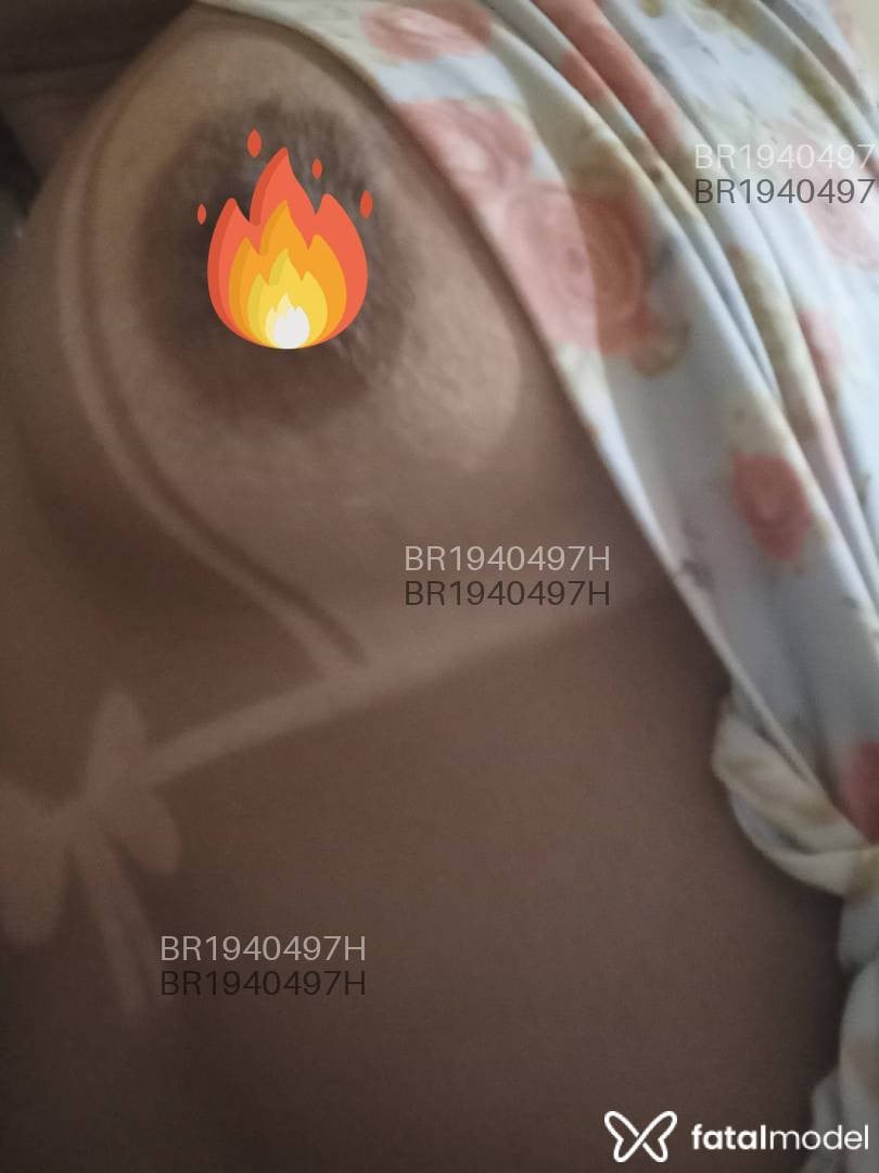 Acompanhante mulher morena (o) de olhos pretos em Porto Velho - Morena