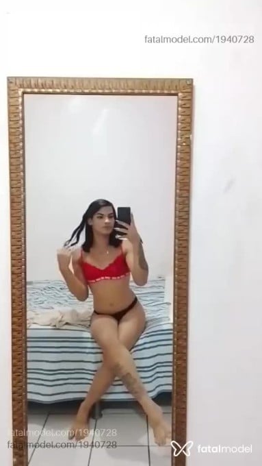 Acompanhante mulher trans morena (o) de olhos castanhos em Natal Acompanhante mulher trans morena (o) de olhos castanhos em Natal - Maryna Meirelles