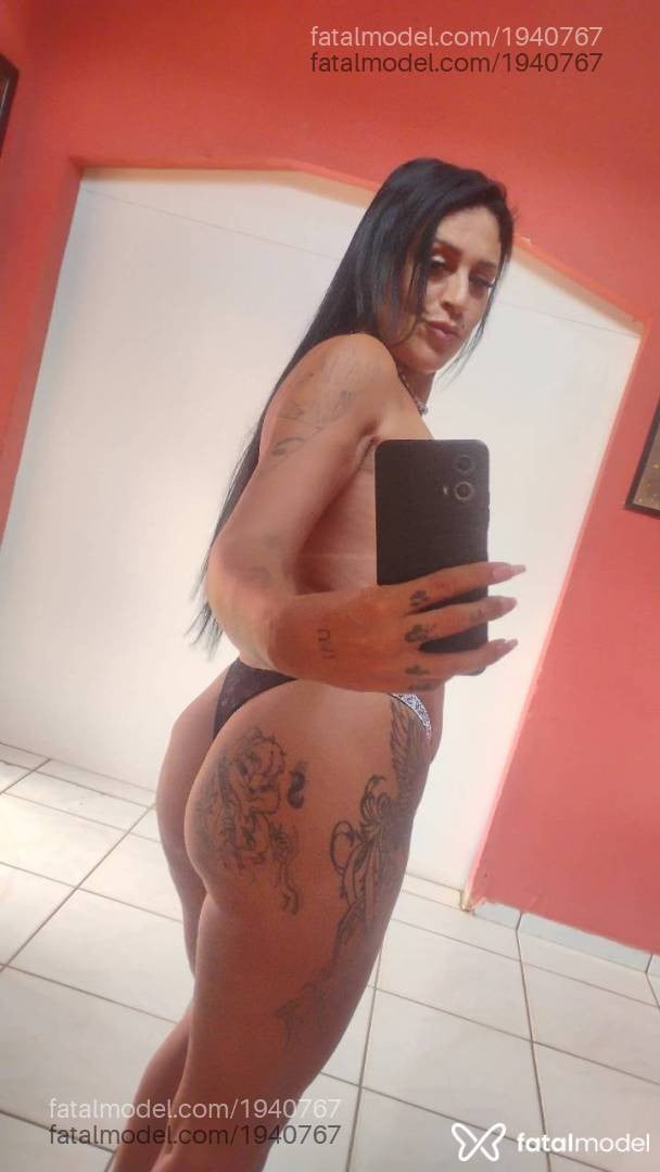 Acompanhante mulher morena (o) de olhos castanhos - Ruby Perez
