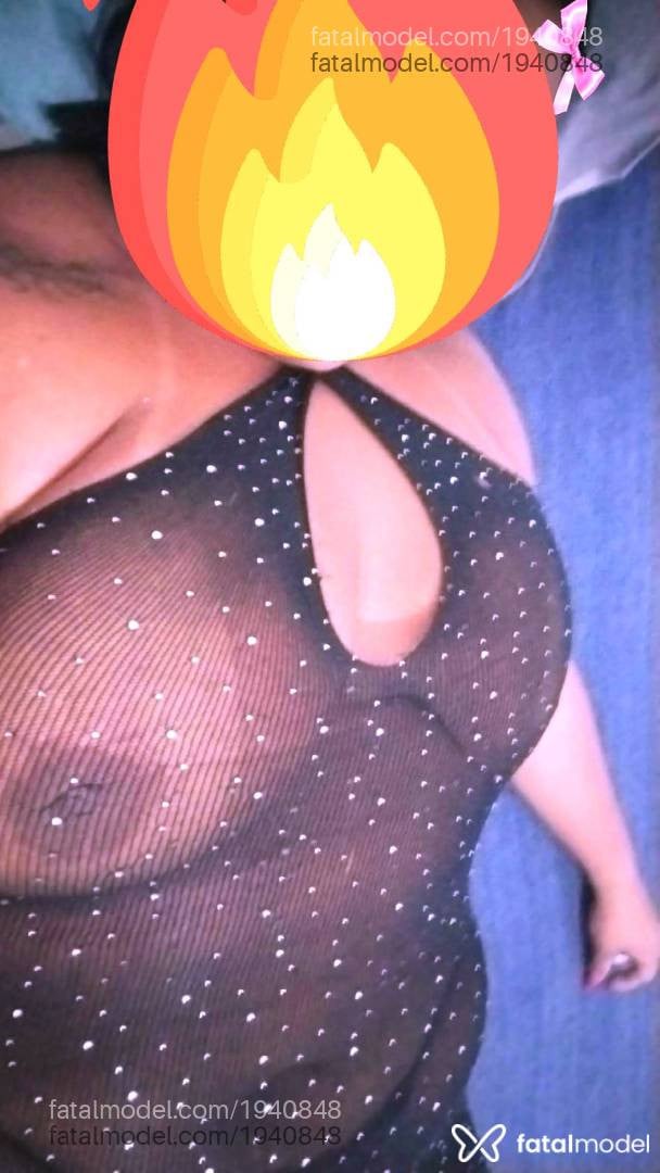 Acompanhante mulher morena (o) de olhos castanhos - Milena