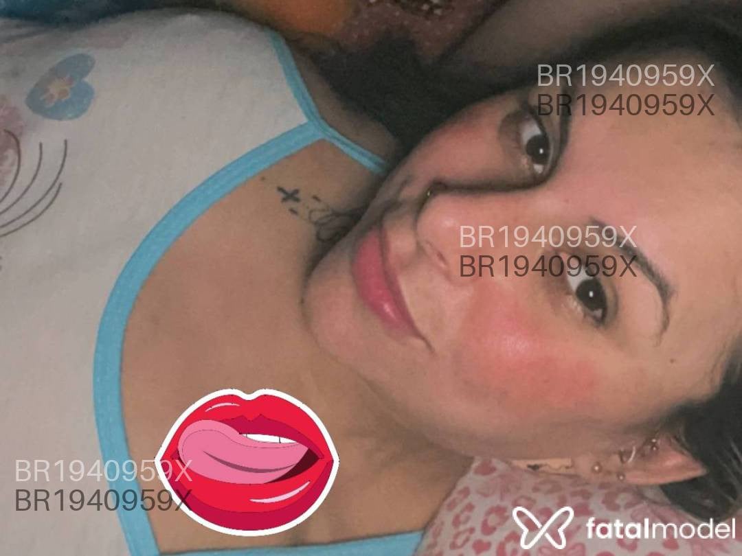 Acompanhante mulher com cabelo castanho de olhos castanhos em Leme - Thaytha