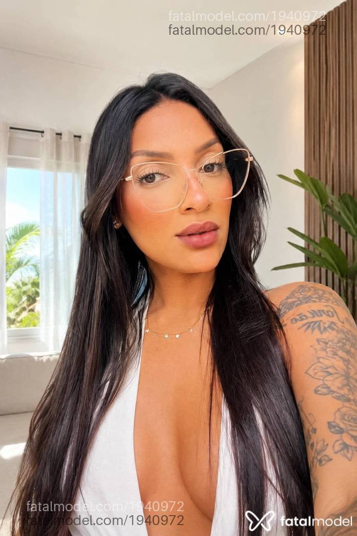 Acompanhante mulher morena (o) de olhos pretos em São Paulo - sarah