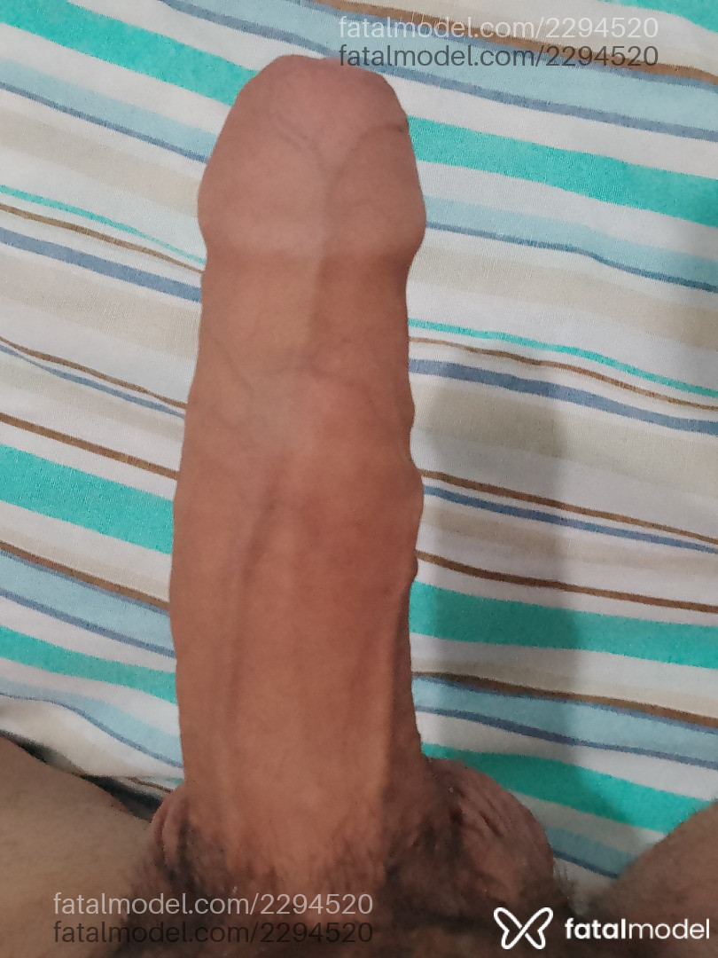 Acompanhante homem morena (o) de olhos pretos em Porto Alegre - Carlos