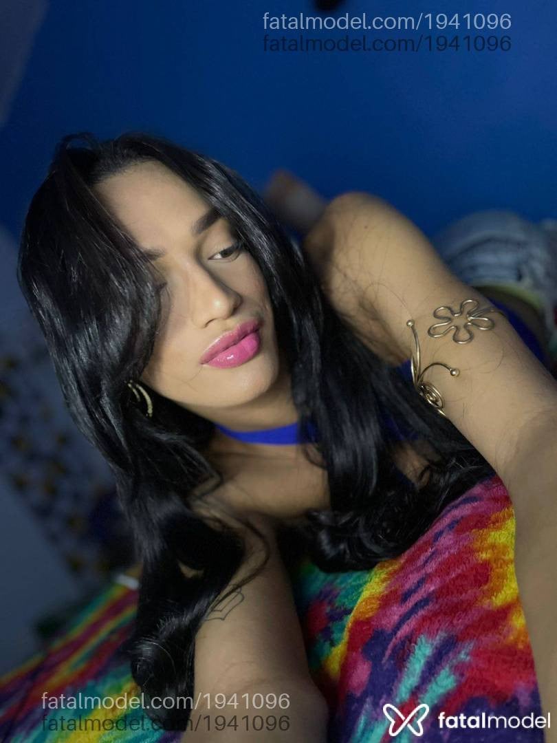 Acompanhante mulher trans morena (o) de olhos castanhos - Kimberlly