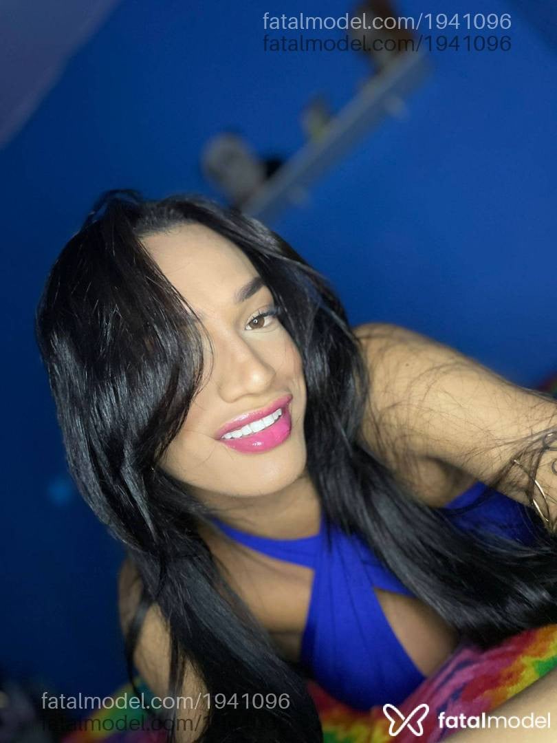 Acompanhante mulher trans morena (o) de olhos castanhos - Kimberlly