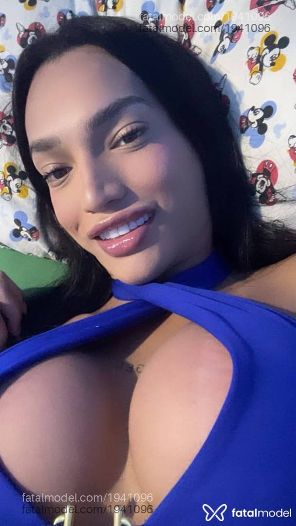 Acompanhante mulher trans morena (o) de olhos castanhos - Kimberlly