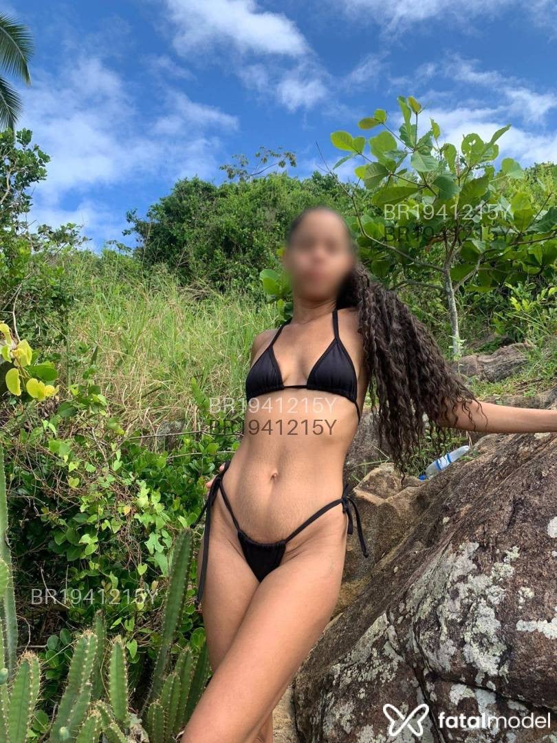 Acompanhante mulher morena (o) de olhos castanhos em Jequié Acompanhante mulher morena (o) de olhos castanhos em Jequié - Melissa