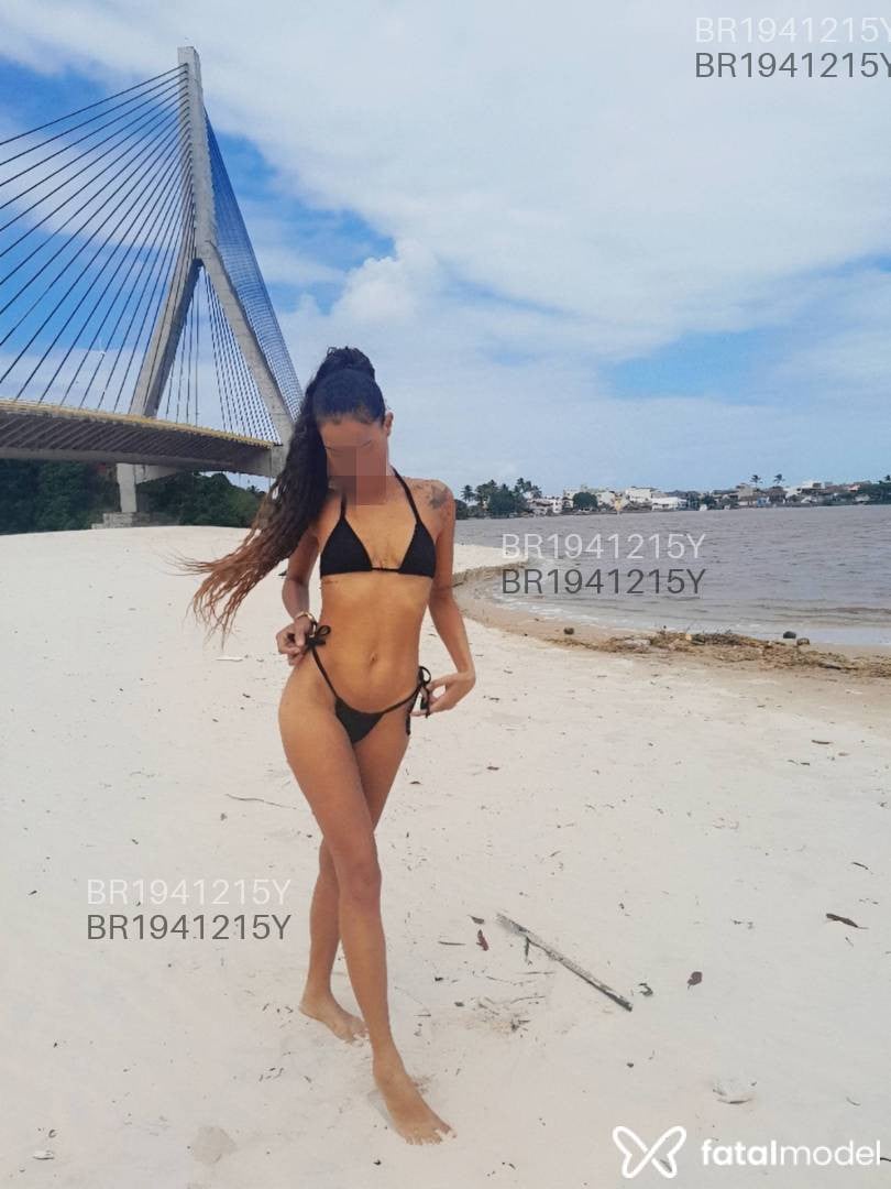 Acompanhante mulher morena (o) de olhos castanhos em Jequié Acompanhante mulher morena (o) de olhos castanhos em Jequié - Melissa