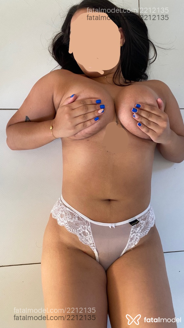 Acompanhante mulher com cabelo castanho de olhos castanhos em São Paulo - Mariana