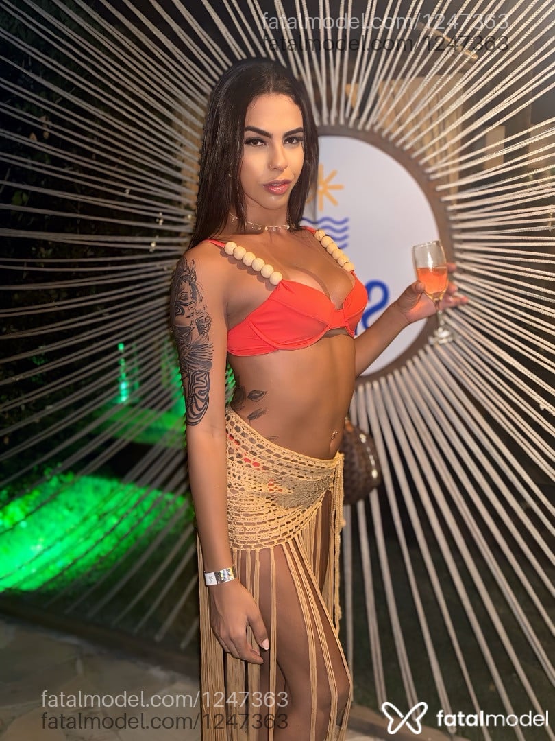 Acompanhante mulher trans morena (o) de olhos castanhos em Guarapari - Hayla Brito