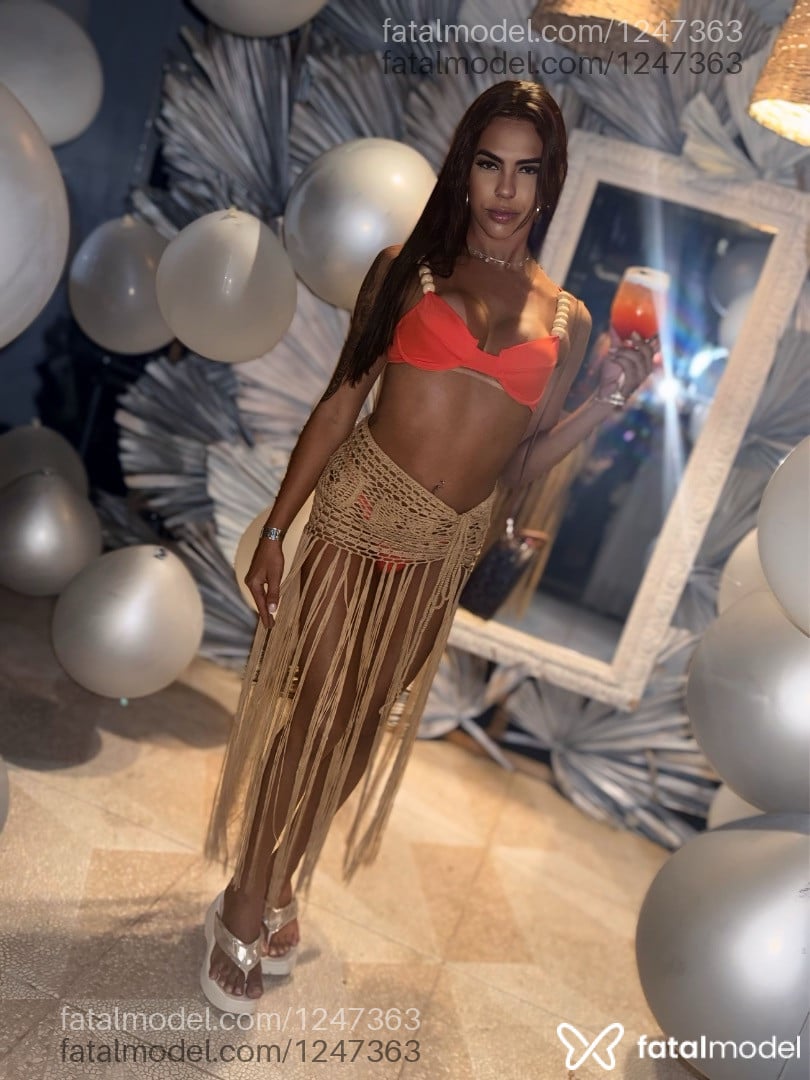 Acompanhante mulher trans morena (o) de olhos castanhos em Guarapari - Hayla Brito