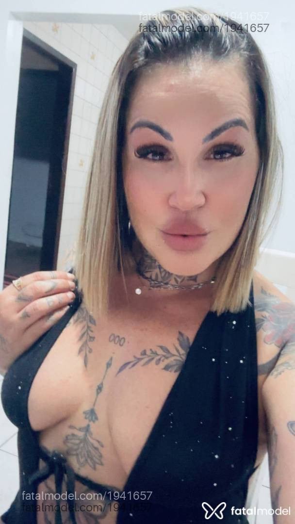 Acompanhante mulher loira (o) de olhos castanhos em Jaraguá do Sul - Paula Martins