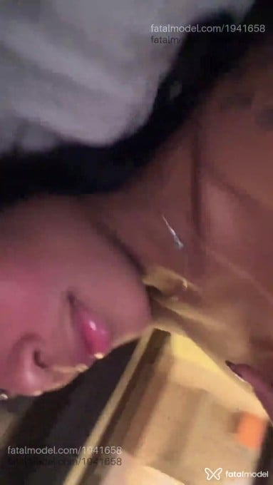 Acompanhante mulher morena (o) de olhos pretos em Maringá - Agatha