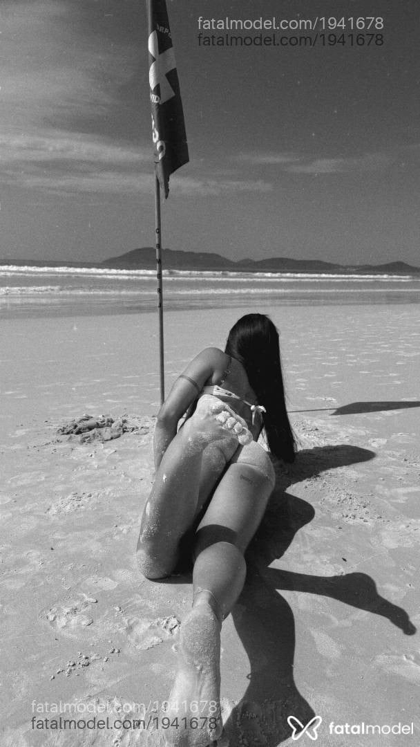 Acompanhante mulher trans morena (o) de olhos pretos - Bianca Mel