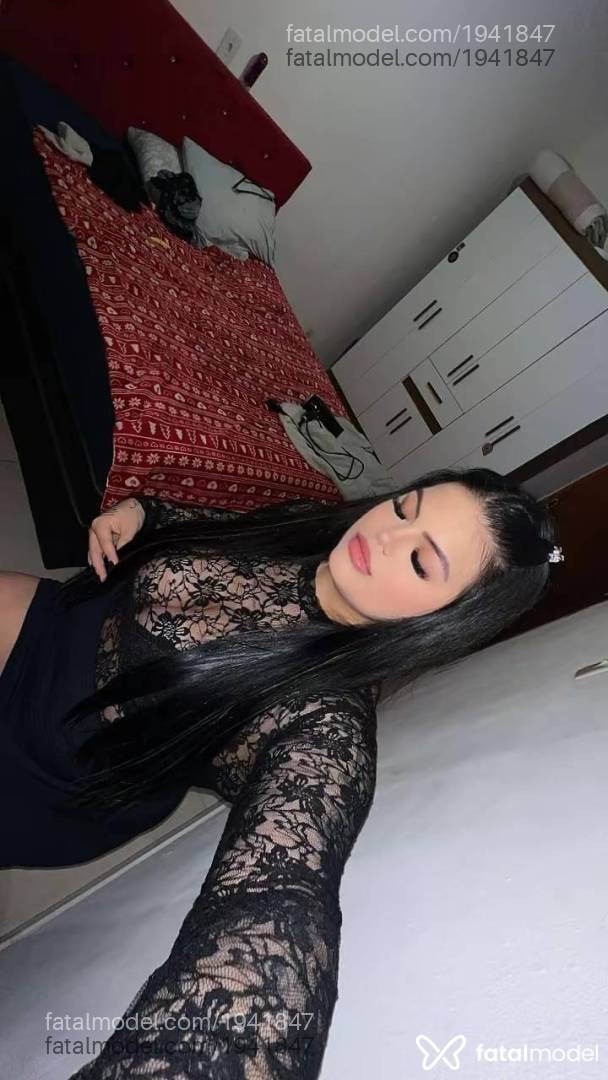 Acompanhante mulher com cabelo castanho de olhos castanhos - Pantera