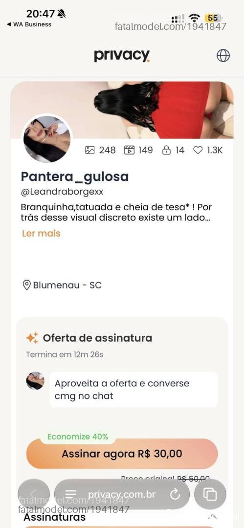 Acompanhante mulher com cabelo castanho de olhos castanhos - Pantera