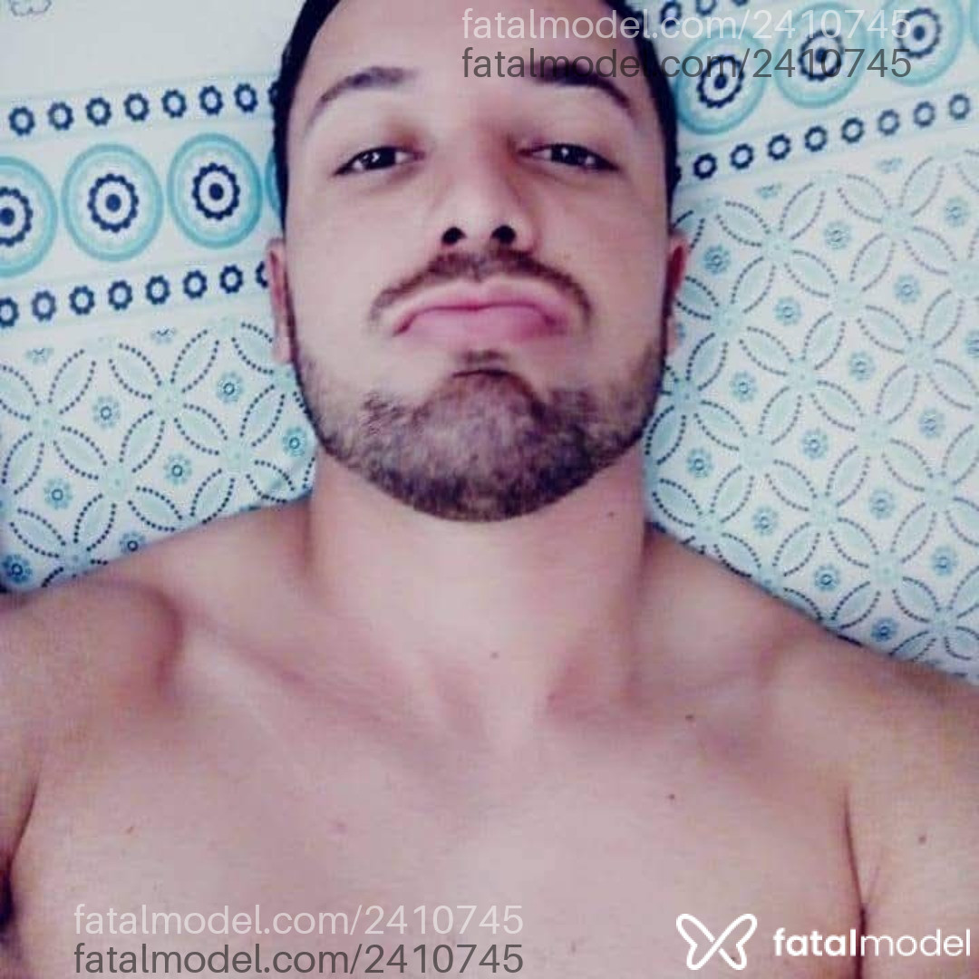 Acompanhante homem morena (o) de olhos pretos em Virtual Acompanhante homem morena (o) de olhos pretos em Virtual - Waguii