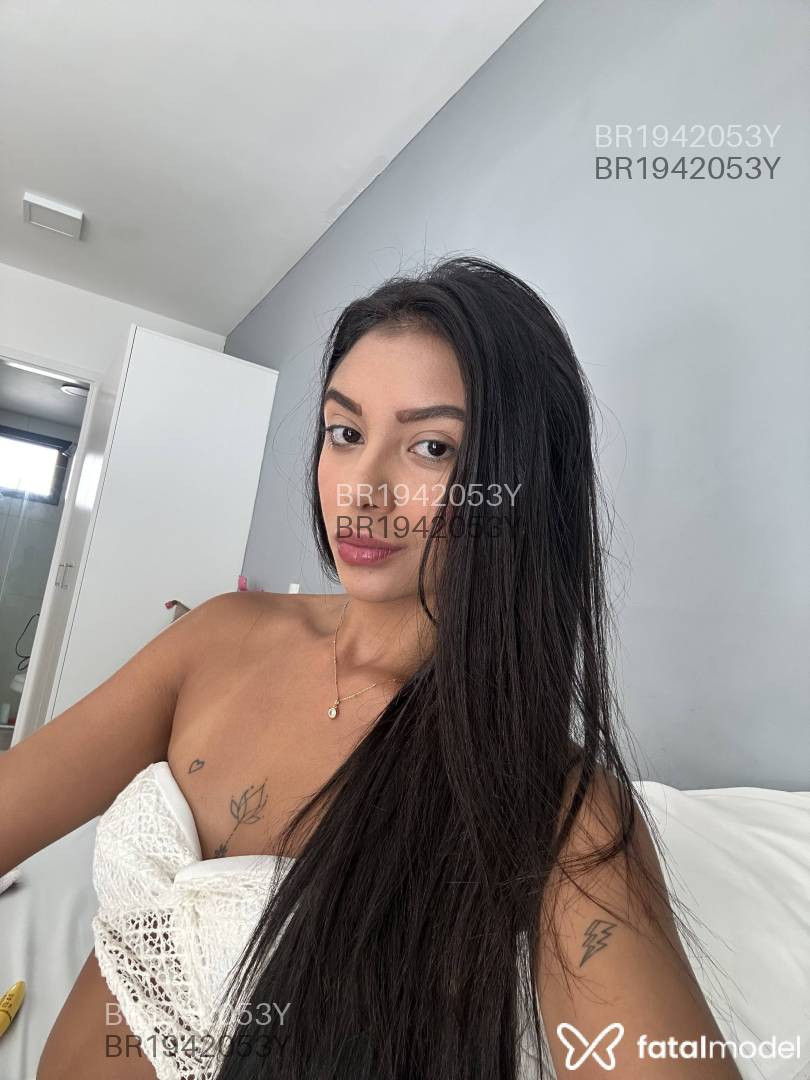 Acompanhante mulher com cabelo castanho de olhos castanhos em São Paulo Acompanhante mulher com cabelo castanho de olhos castanhos em São Paulo - Mayla meireles