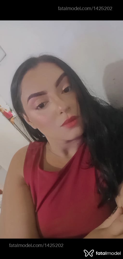 Acompanhante mulher morena (o) de olhos pretos - Alice Acompanhante mulher morena (o) de olhos pretos - Alice