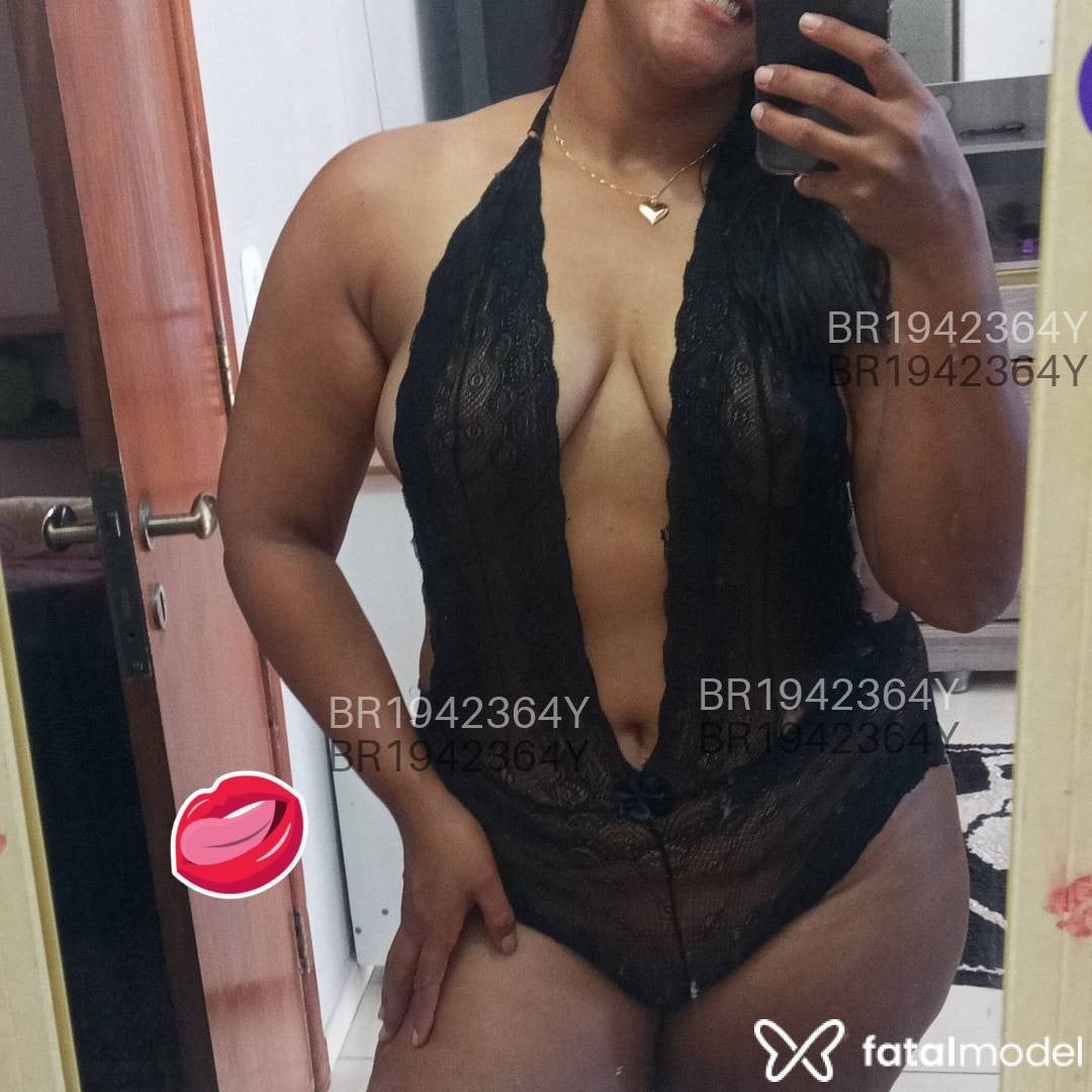 Acompanhante mulher morena (o) de olhos castanhos em Serra - REBECA