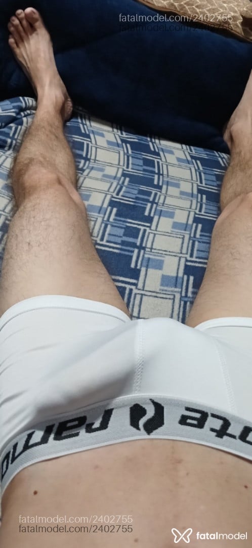Acompanhante homem com cabelo castanho de olhos castanhos em Pato Branco - Adenir