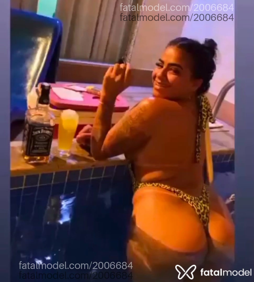 Acompanhante mulher morena (o) de olhos castanhos em Rio de Janeiro - Nicolly