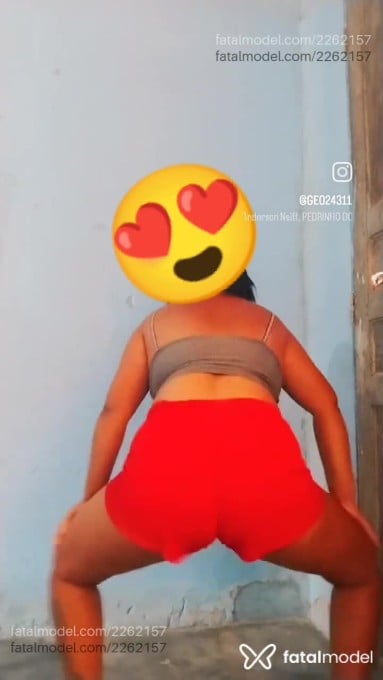 Acompanhante mulher morena (o) de olhos pretos - Jeovana