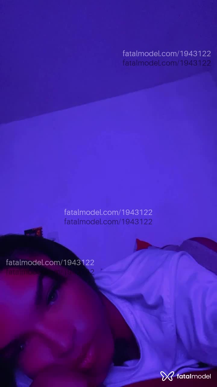 Acompanhante mulher trans com cabelo castanho de olhos castanhos - Jhooow Acompanhante mulher trans com cabelo castanho de olhos castanhos - Jhooow