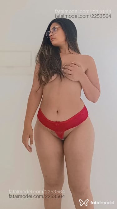 Acompanhante mulher morena (o) de olhos castanhos em São Paulo Acompanhante mulher morena (o) de olhos castanhos em São Paulo - Natasha