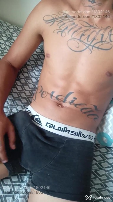 Acompanhante homem com cabelo castanho de olhos castanhos em Balneário Camboriú - Lucas Silva