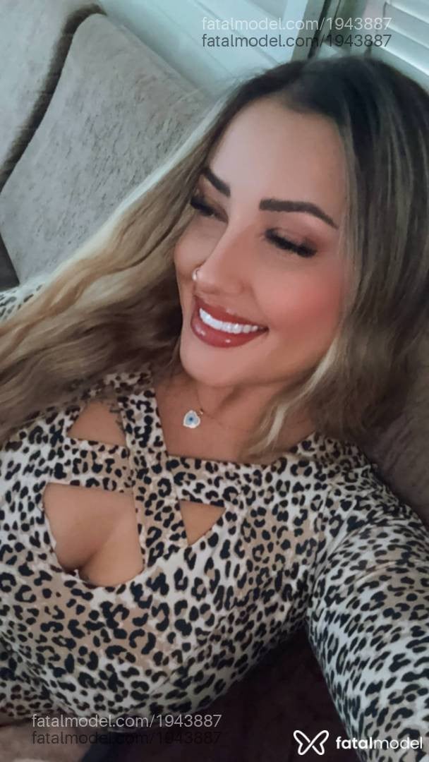 Acompanhante mulher loira (o) de olhos mel em Santa Rosa - Maitê