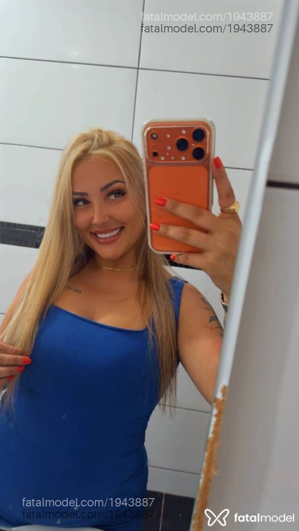 Acompanhante mulher loira (o) de olhos mel - Maitê