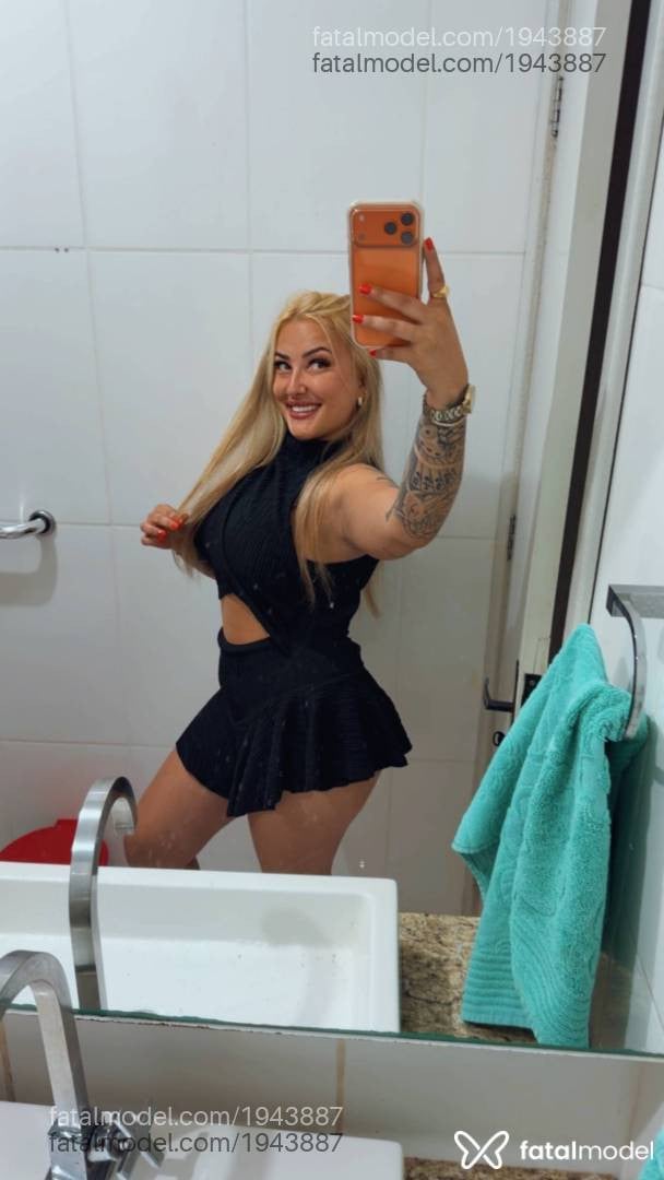 Acompanhante mulher loira (o) de olhos mel - Maitê
