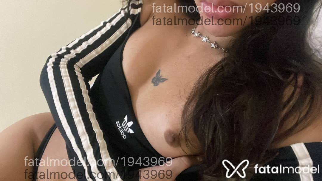 Acompanhante mulher trans morena (o) de olhos castanhos - Gabriela