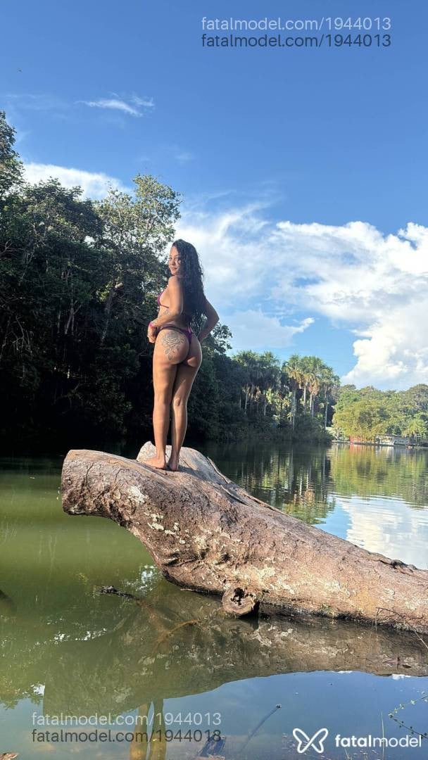Acompanhante mulher morena (o) de olhos castanhos em Cacoal - Viviane