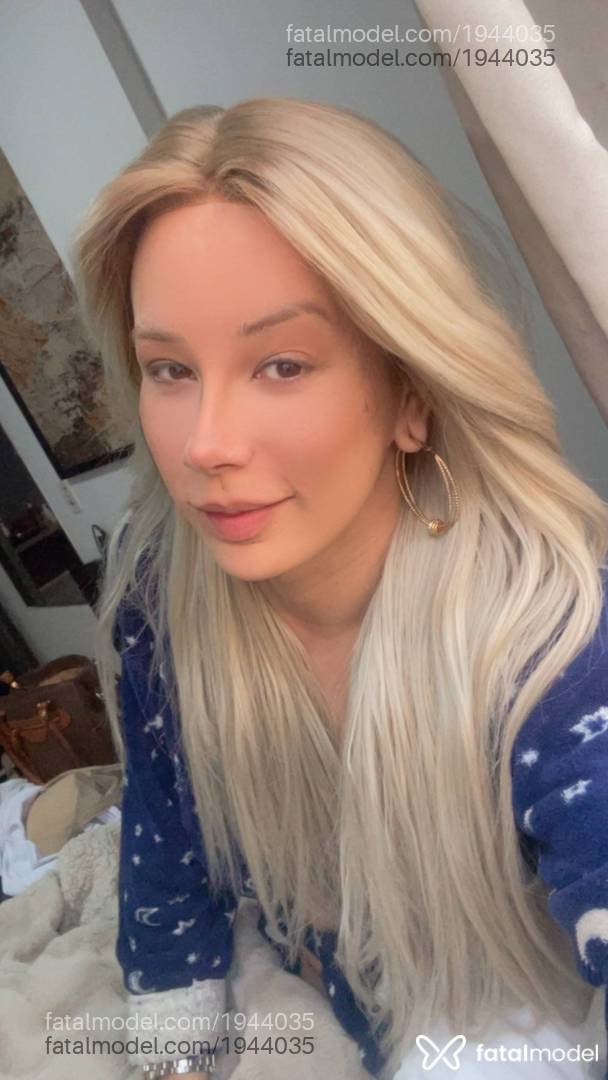 Acompanhante mulher trans loira (o) de olhos castanhos em Curitiba - Letícia Capucci