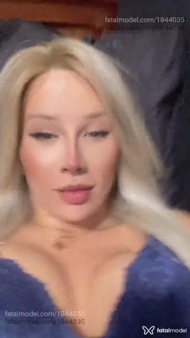 Acompanhante mulher trans loira (o) de olhos castanhos em Curitiba - Letícia Capucci