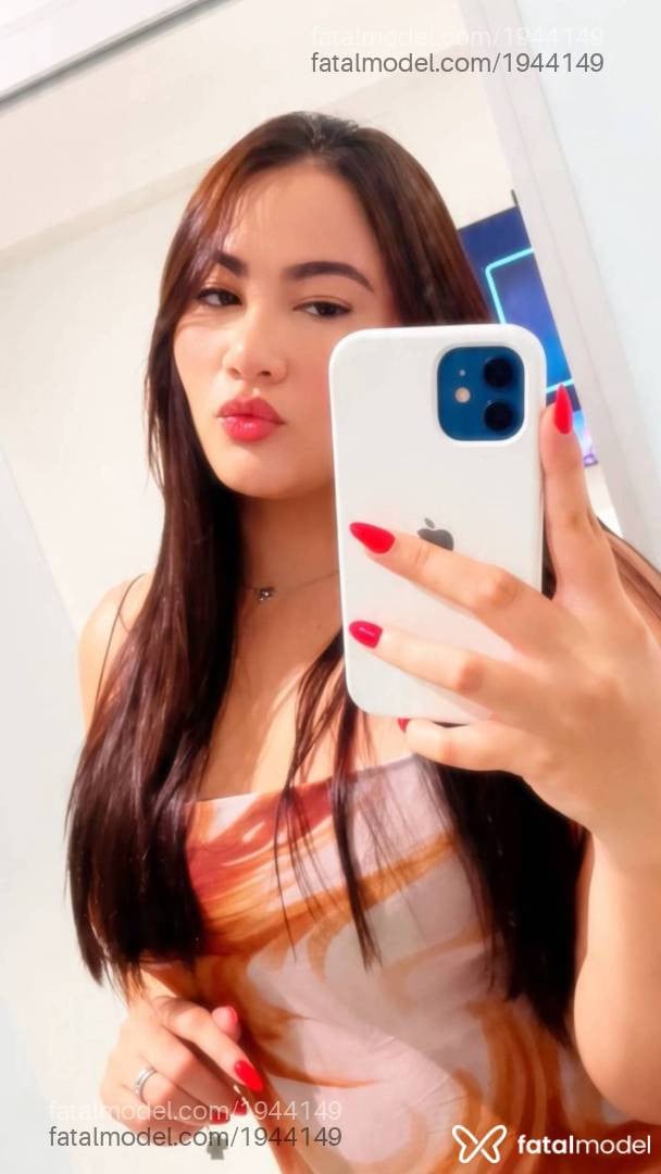 Acompanhante mulher morena (o) de olhos castanhos - Sthefany