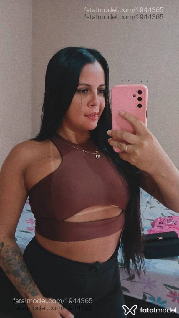 Acompanhante mulher morena (o) de olhos castanhos - Aryane Garcia